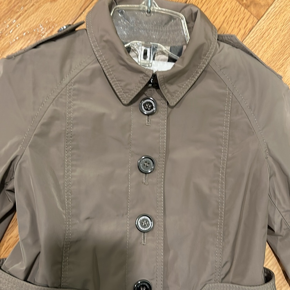 Burberry Girls Trench Rain Jacket Coat 7 years - Picture 2 of 4